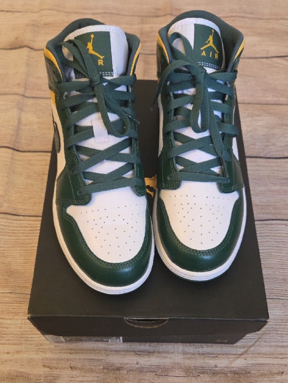 Nike Air Jordan 1 Mid Noble Green Pollen White - Picture 7 of 7